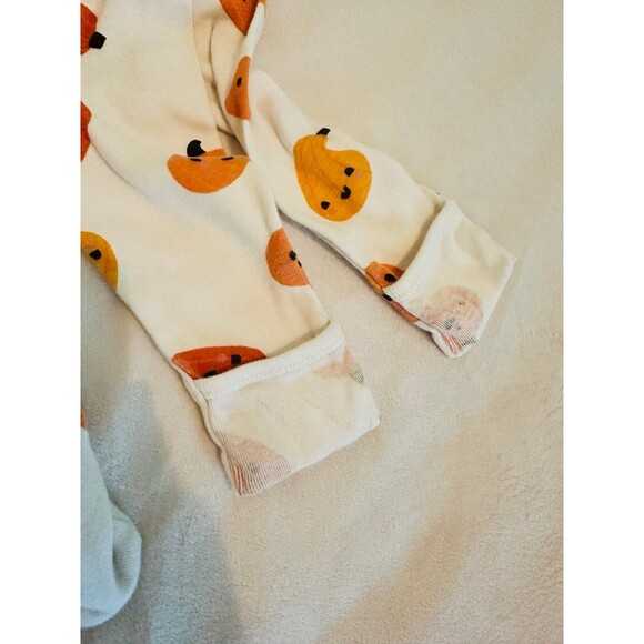 Pumpkin Sleeper and Halloween Long Sleeve One Piece Bundle Size 6 Months - Picture 12 of 12